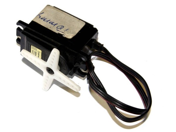 Blinder Servo Motor for The Who's Tommy Pinball Wizard (041-5032-00)