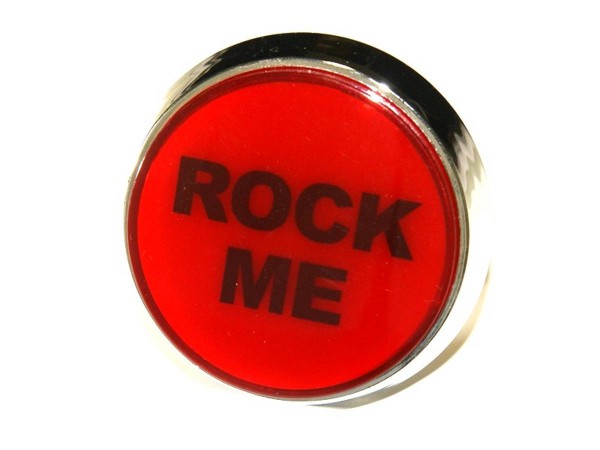 Button "Rock me" - rot, Gehäuse chrom